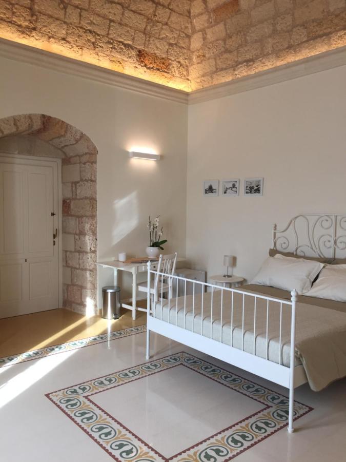 Basiliscus Bed & Breakfast Sternatia Exterior foto